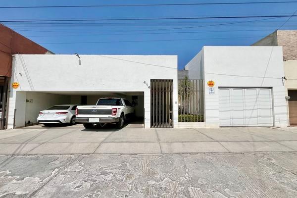 Foto de inmueble en MAESTROS ILUSTRES, Col. Lomas 2a Sección C.P. 78210, San Luis Potosí