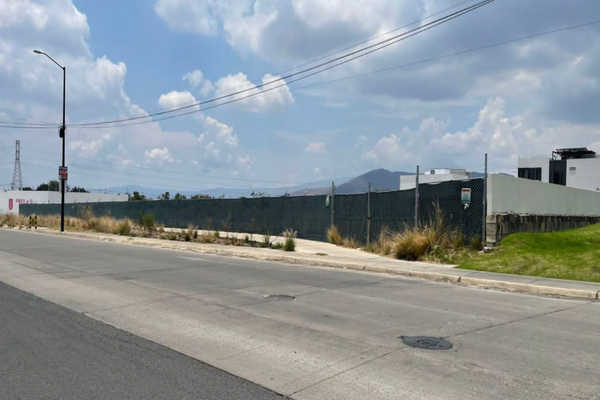 Foto de inmueble en MAGALLANES, Col. Santa Anita C.P. 45645, Tlajomulco de Zúñiga