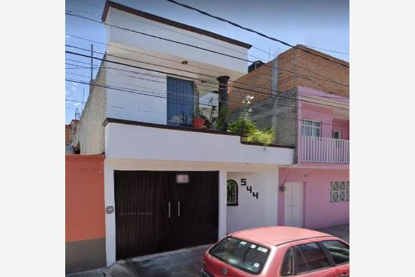 Foto de inmueble en MAGNOLIA #496, Col. Las Flores C.P. 58160, Morelia