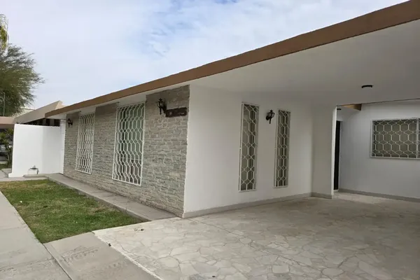 Foto de inmueble en MANGOS #1025, Col. Torreón Jardín C.P. 27200, Torreón