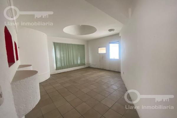 Foto de inmueble en  , Col. Manuel Avila Camacho C.P. 96420, Coatzacoalcos