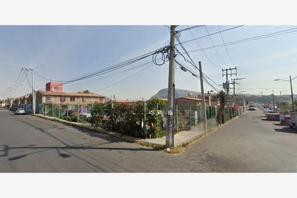 Foto de inmueble en MANUEL ESCANDON 64 #CASA 379, Col. Chinampac de Juárez C.P. 09208, Iztapalapa