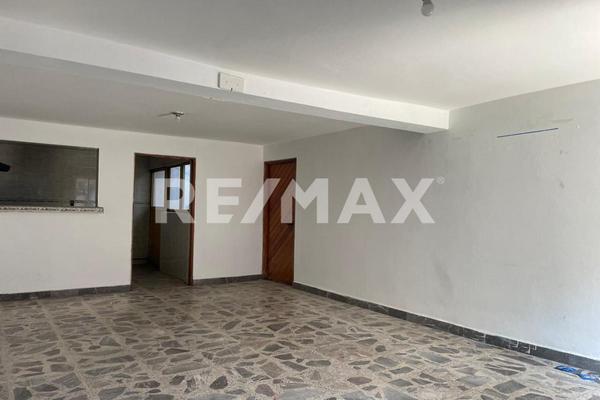 Foto de inmueble en Manuel M. López, Col. Zapotitla C.P. 13310, Tláhuac