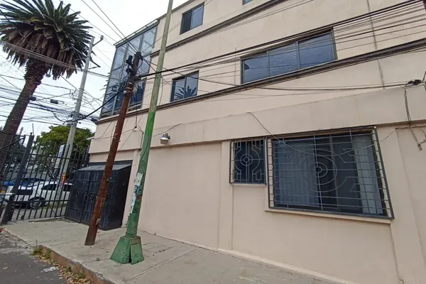 Foto de inmueble en MANUEL RIBERA CAMBA #8, Col. Jardín Balbuena C.P. 15900, Venustiano Carranza