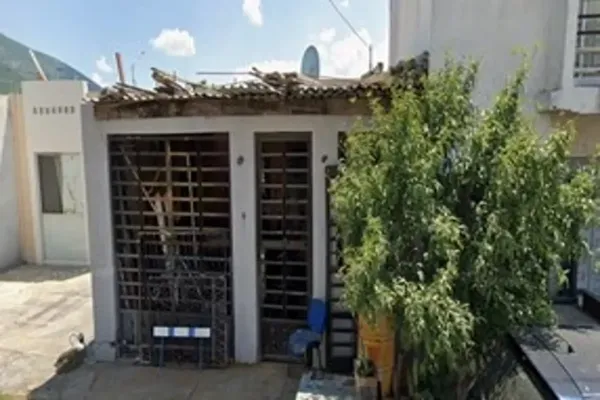 Foto de inmueble en manufacturera #220, Col. Loma Linda C.P. 64120, Monterrey