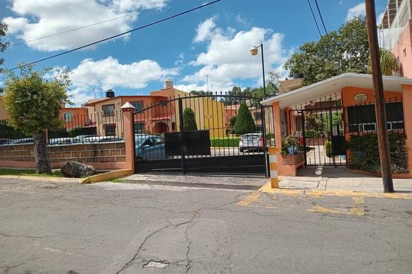 Foto de inmueble en MZ 38 LT 6 SAUCES PONIENTE, Col. Arcos del Alba C.P. 54750, Cuautitlán Izcalli