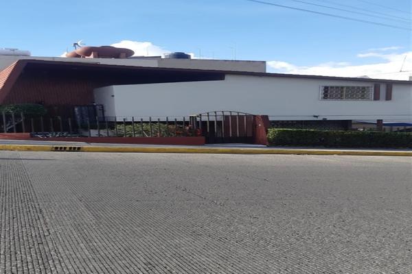 Foto de inmueble en maple, Col. Laderas de San Mateo C.P. 53248, Naucalpan de Juárez