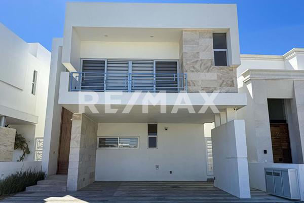 Foto de inmueble en Mar Báltico, Col. Cerritos al Mar C.P. 82112, Mazatlán