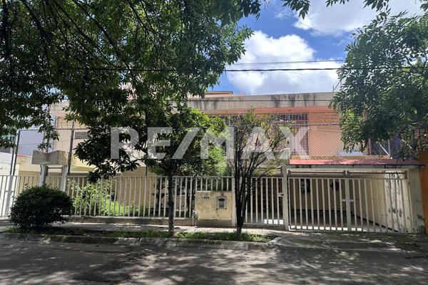Foto de inmueble en Mar de Bering, Col. Lomas Del Country C.P. 44610, Guadalajara