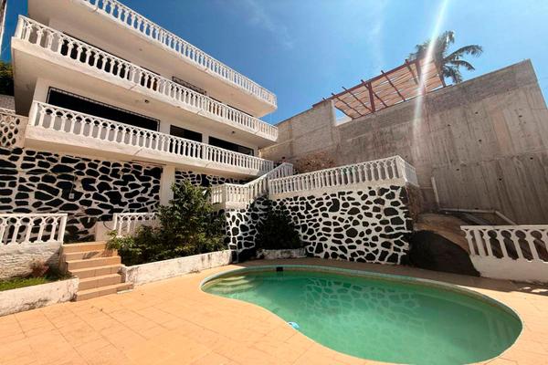 Foto de inmueble en  , Col. Marbella C.P. 39450, Acapulco de Juárez