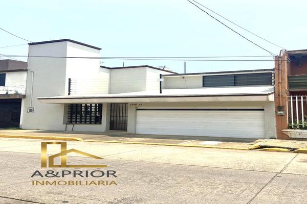 Foto de inmueble en  , Col. Maria de La Piedad C.P. 96410, Coatzacoalcos