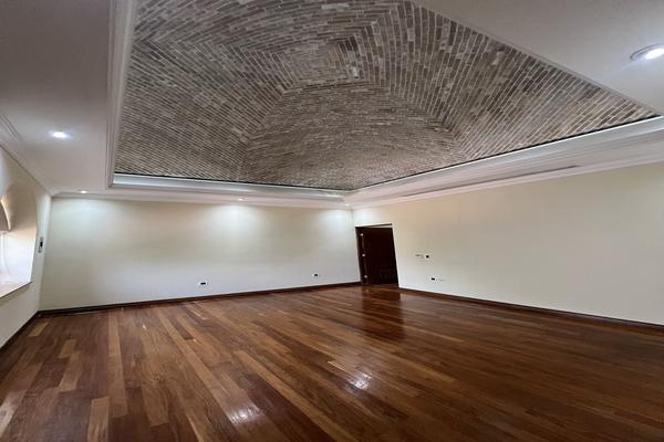 Foto de inmueble en María Luisa, Col. Maria Luisa C.P. 64040, Monterrey