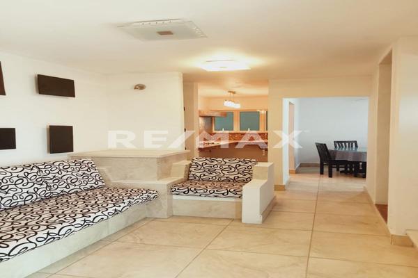 Foto de inmueble en Mariano Abasolo, Col. Insurgentes C.P. 89349, Tampico