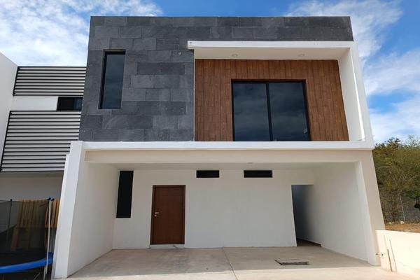 Foto de inmueble en  , Col. Marina Mazatlán C.P. 82103, Mazatlán