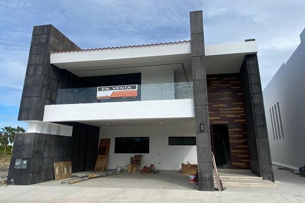 Foto de inmueble en  , Col. Marina Mazatlán C.P. 82103, Mazatlán