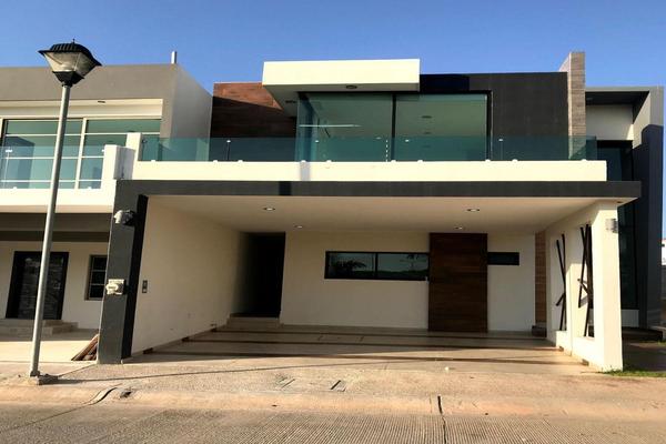 Foto de inmueble en  , Col. Marina Mazatlán C.P. 82103, Mazatlán