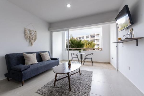 Foto de inmueble en  , Col. Marina Mazatlán C.P. 82103, Mazatlán