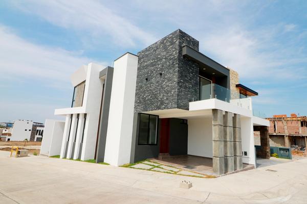 Foto de inmueble en  , Col. Marina Mazatlán C.P. 82103, Mazatlán