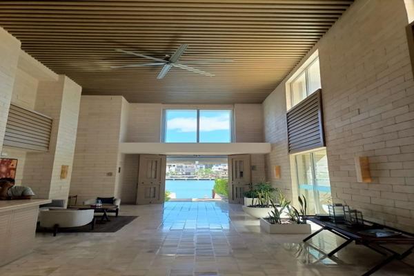 Foto de inmueble en MARINA PUERTO CANCUN, Col. Juárez C.P. 77500, Benito Juárez