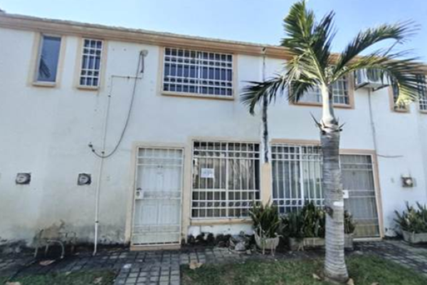Foto de inmueble en Marquesa de Pedrajes, Col. Costa Dorada C.P. 39906, Acapulco de Juárez