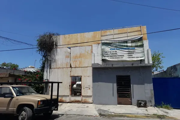 Foto de inmueble en Martires de Chicago #2125, Col. Argentina C.P. 64550, Monterrey