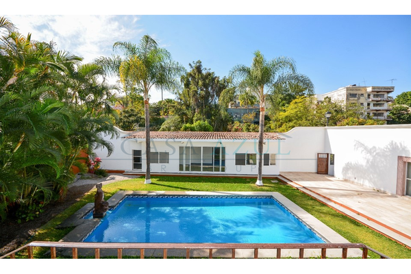 Foto de inmueble en Mazari, Col. Miraval C.P. 62270, Cuernavaca