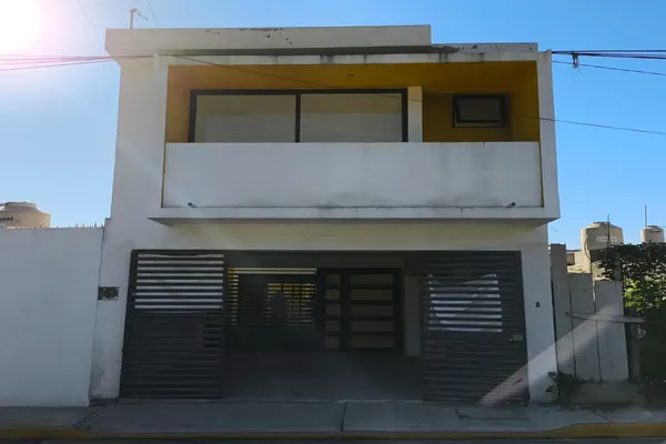 Foto de inmueble en Medardo Domínguez Bernardi #4, Col. Dante Delgado Ranauro C.P. 94420, Mariano Escobedo