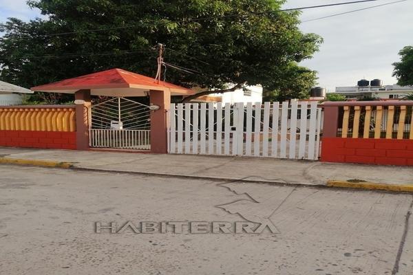 Foto de inmueble en MELCHOR OCAMPO, Col. Ampliación Enrique Rodríguez Cano C.P. 92880, Tuxpan