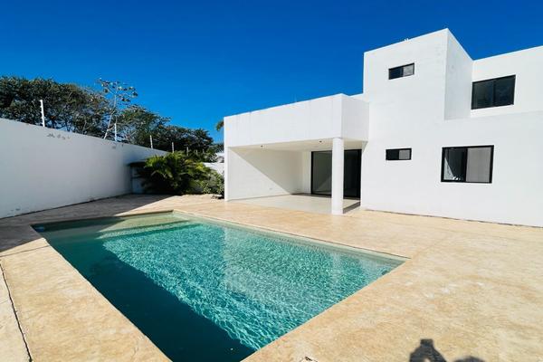 Foto de inmueble en Mérida, Col. Algarrobos Desarrollo Residencial C.P. 97305, Mérida