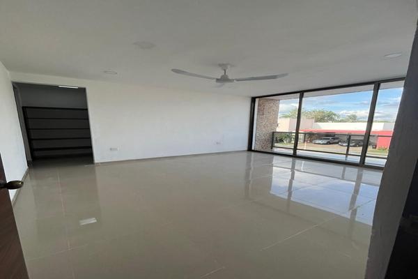 Foto de inmueble en Merida, Col. Real de Conkal C.P. 97345, Conkal