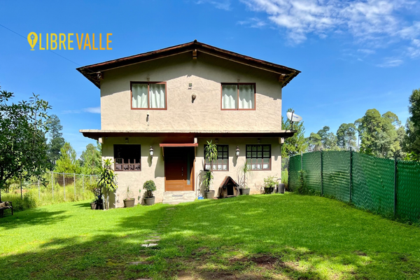 Foto de inmueble en Mesa de Gallos, Col. El Fresno (El Fresno la Compañía) C.P. 51248, Valle de Bravo