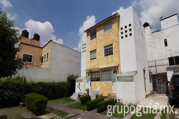 Foto de inmueble en , Col. Miguel Hidalgo 2A Sección C.P. 14250, Tlalpan