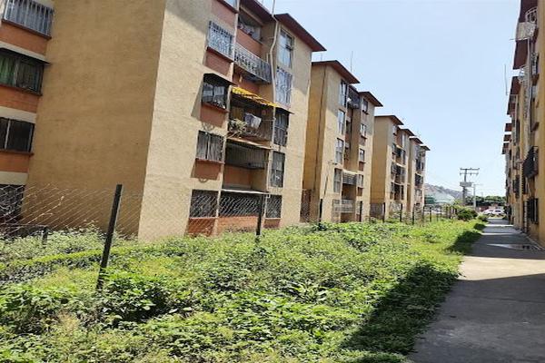 Foto de inmueble en Miguel Hidalgo oriente, Col. Santa Clara Coatitla C.P. 55540, Ecatepec de Morelos
