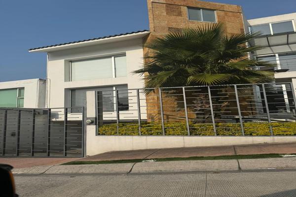 Foto de inmueble en Miguel Miramon #150, Col. Lomas Verdes 6a Sección C.P. 53126, Naucalpan de Juárez