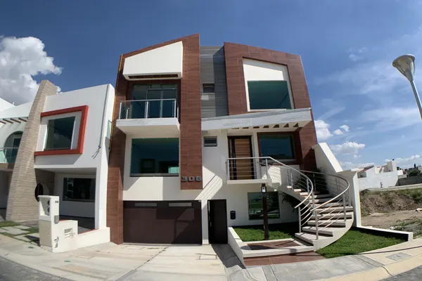 Foto de inmueble en Mina Real #148, Col. Zona Plateada C.P. 42084, Pachuca de Soto