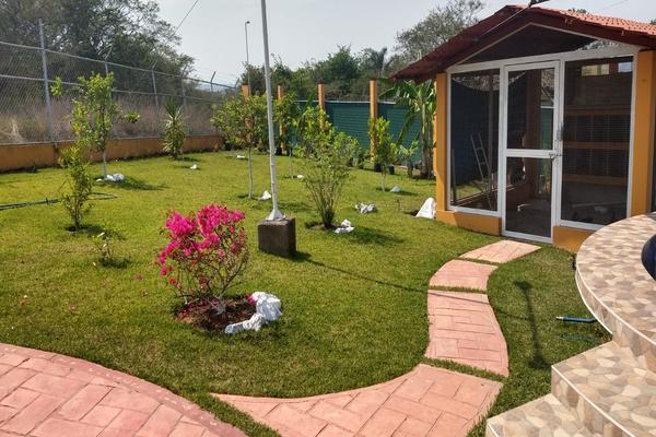 Foto de inmueble en  , Col. Miradores (Miradores del Mar) C.P. 91640, Emiliano Zapata