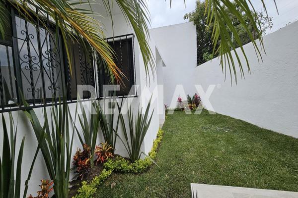 Foto de inmueble en Miraval, Col. Miraval C.P. 62270, Cuernavaca