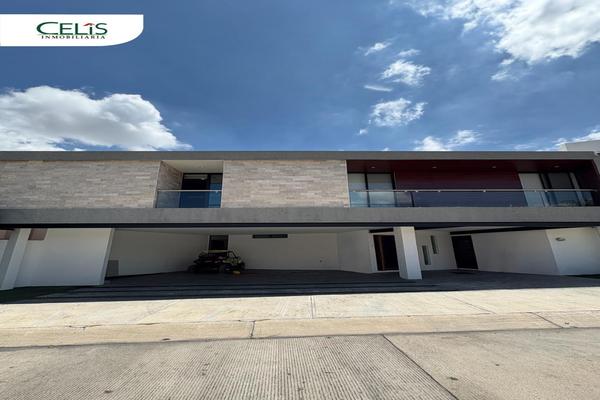 Foto de inmueble en  , Col. Miravalle C.P. 78214, San Luis Potosí