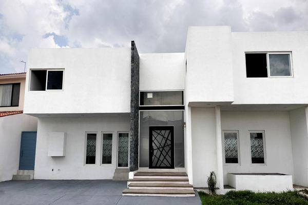 Foto de inmueble en  , Col. Misión de Concá C.P. 76149, Querétaro