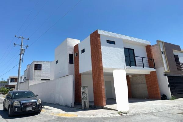 Foto de inmueble en ., Col. Misión de Las Flores C.P. 66648, Apodaca