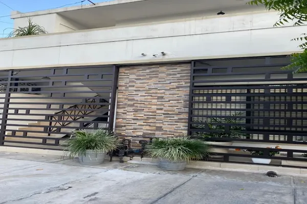 Foto de inmueble en Mitras #333, Col. Mitras Centro C.P. 64460, Monterrey