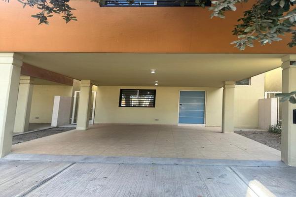 Foto de inmueble en  , Col. Mitras Poniente C.P. 66023, García