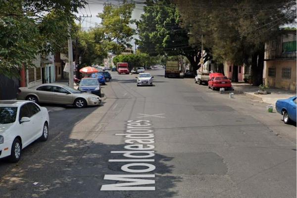 Foto de inmueble en MOLDEADORES #142, Col. Pro-Hogar C.P. 02600, Azcapotzalco