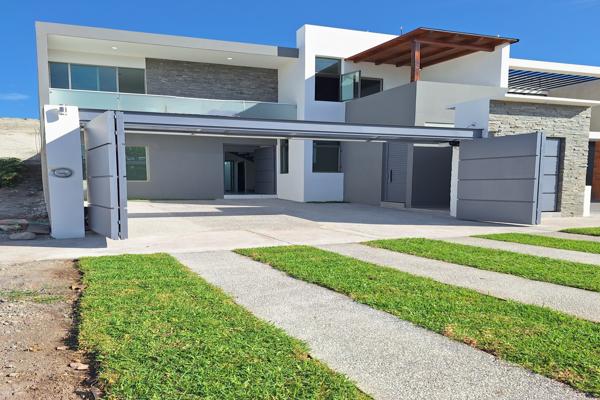 Foto de inmueble en Monte Aconcagua #11, Col. Residencial Valle Verde C.P. 28017, Colima