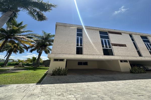 Foto de inmueble en , Col. Montebello C.P. 97113, Mérida