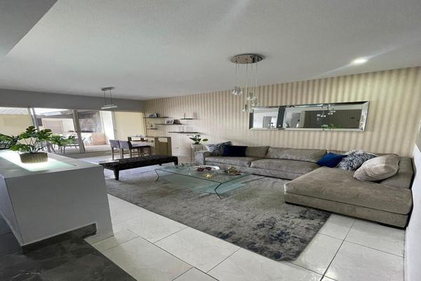 Foto de inmueble en  , Col. Monterrey Centro C.P. 64000, Monterrey