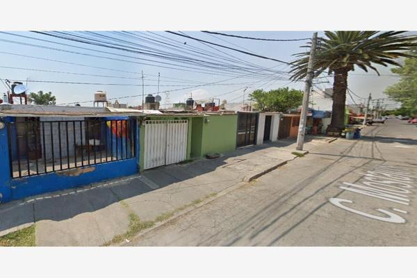 Foto de inmueble en MOSTAJOS #0, Col. Villa de las Flores 2a Sección (Unidad Coacalco) C.P. 55710, Coacalco de Berriozábal
