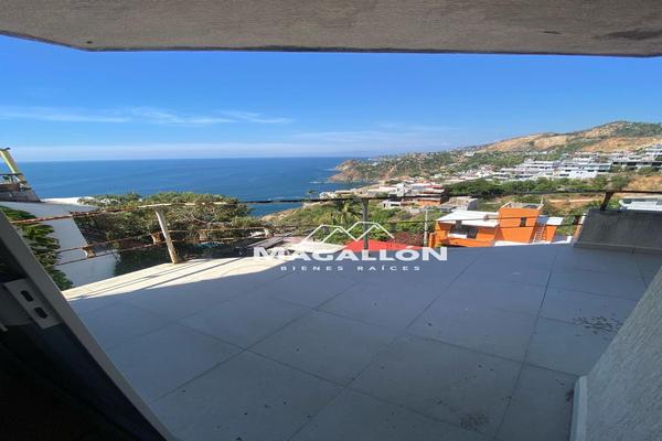 Foto de inmueble en  , Col. Mozimba C.P. 39460, Acapulco de Juárez