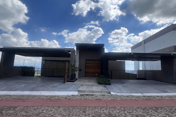 Foto de inmueble en Ñ, Col. Vista Real y Country Club C.P. 76905, Corregidora