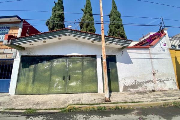 Foto de inmueble en Naucalpantepetl #11, Col. Xinantécatl C.P. 52169, Metepec